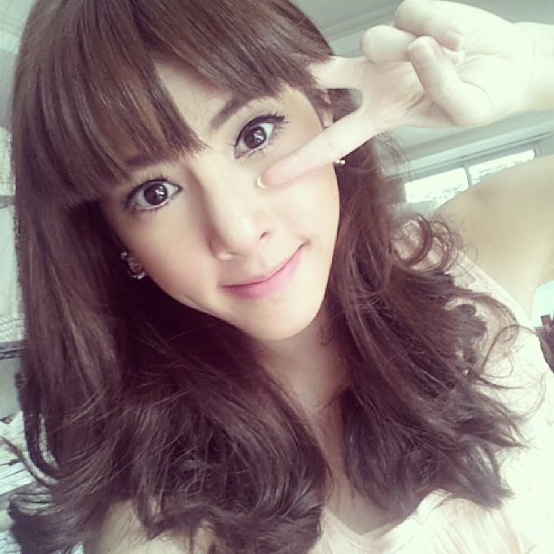 เบเบ้ โฟร์ สาวน้อยหน้าเด็กตลอดกาล
