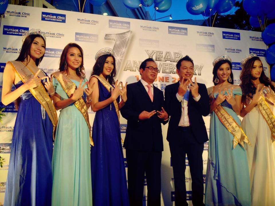 มิสแกรนด์ไทยแลนด์ 2013 ร่วมงานครบรอบ1ปี วุฒิศักดิ์ คลีนิก สาขาสีหนุ ประเทศกัมพูชา