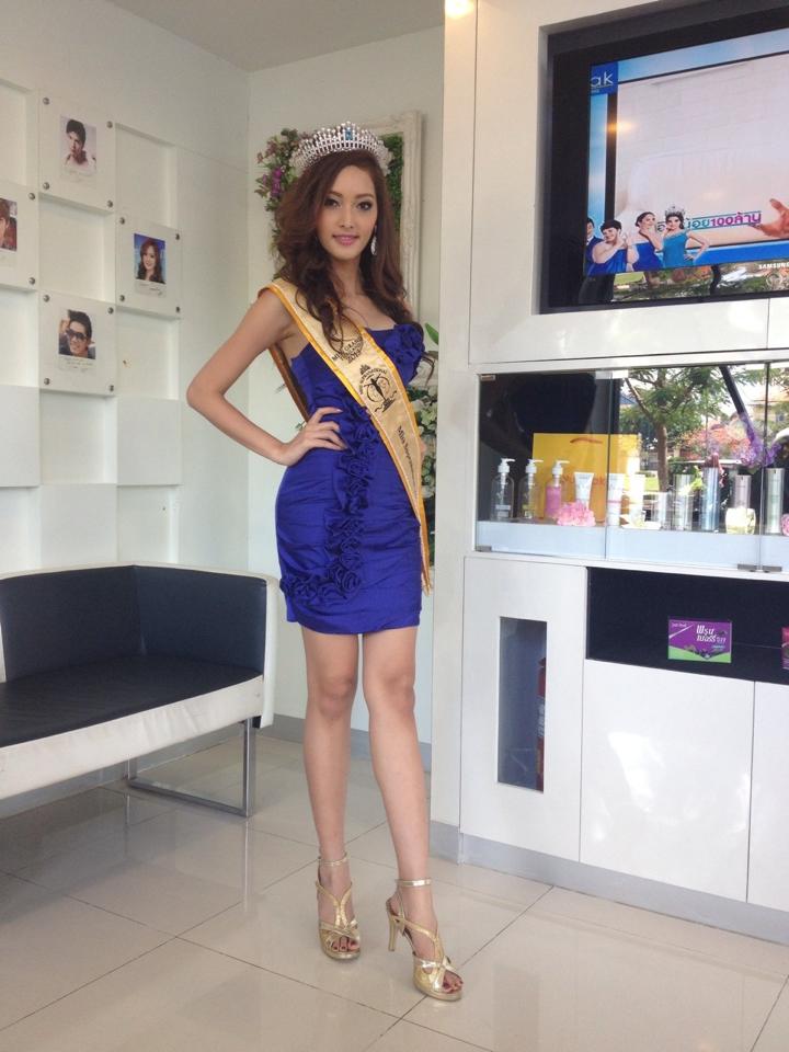 มิสแกรนด์ไทยแลนด์ 2013 ร่วมงานครบรอบ1ปี วุฒิศักดิ์ คลีนิก สาขาสีหนุ ประเทศกัมพูชา