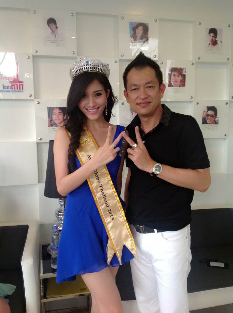 มิสแกรนด์ไทยแลนด์ 2013 ร่วมงานครบรอบ1ปี วุฒิศักดิ์ คลีนิก สาขาสีหนุ ประเทศกัมพูชา