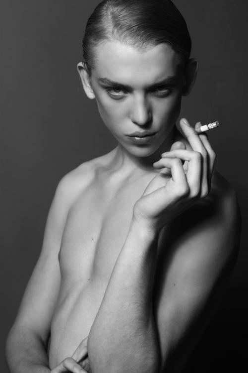Jelle Haen หนุ่มน้อยหน้าสวย