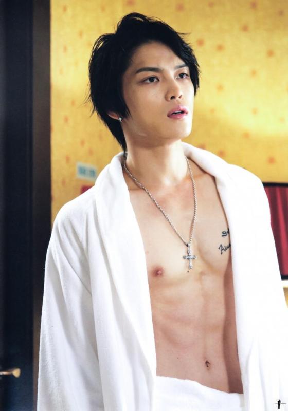 แจจุงถ่ายนู๊ดลงทวิต (โดน..แน่เลยค่า)