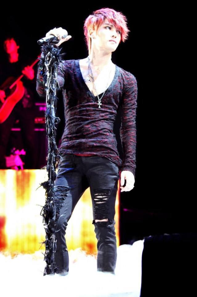 แจจุงถ่ายนู๊ดลงทวิต (โดน..แน่เลยค่า)