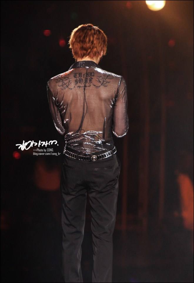 แจจุงถ่ายนู๊ดลงทวิต (โดน..แน่เลยค่า)