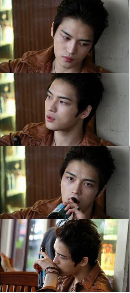 แจจุงถ่ายนู๊ดลงทวิต (โดน..แน่เลยค่า)