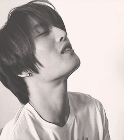 แจจุงถ่ายนู๊ดลงทวิต (โดน..แน่เลยค่า)