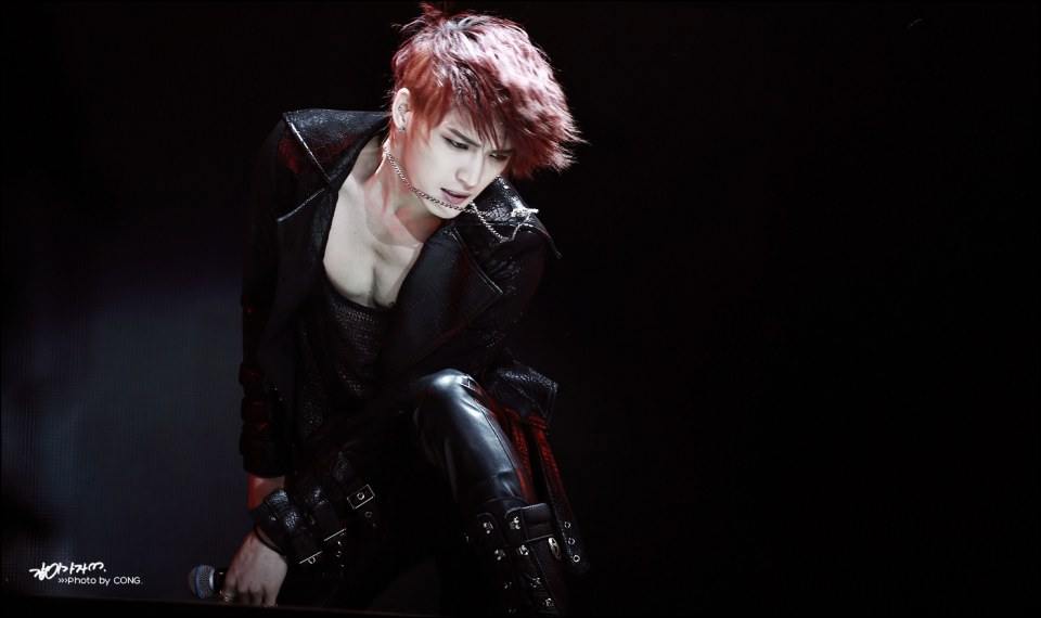 แจจุงถ่ายนู๊ดลงทวิต (โดน..แน่เลยค่า)