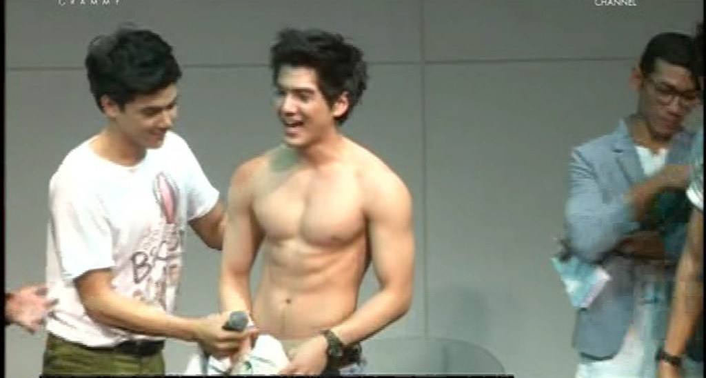 // เม้าส์ ณัฐชา  //