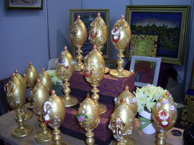 เปลือไข่ วิจิตรศิลป์....