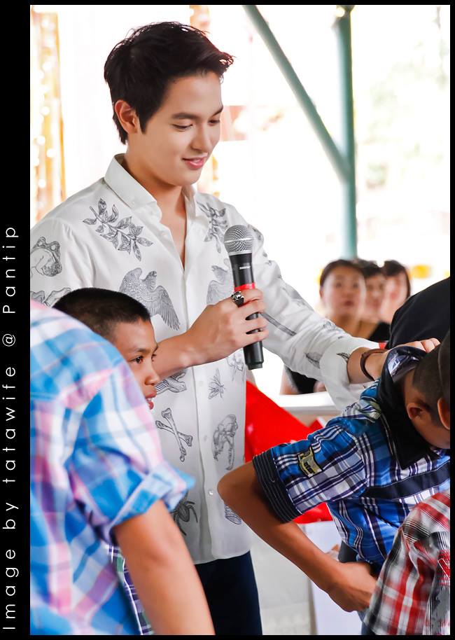 เจมส์ จิรายุ @ งาน อิ่มบุญอิ่มใจกับคุณชายพุฒิภัทร