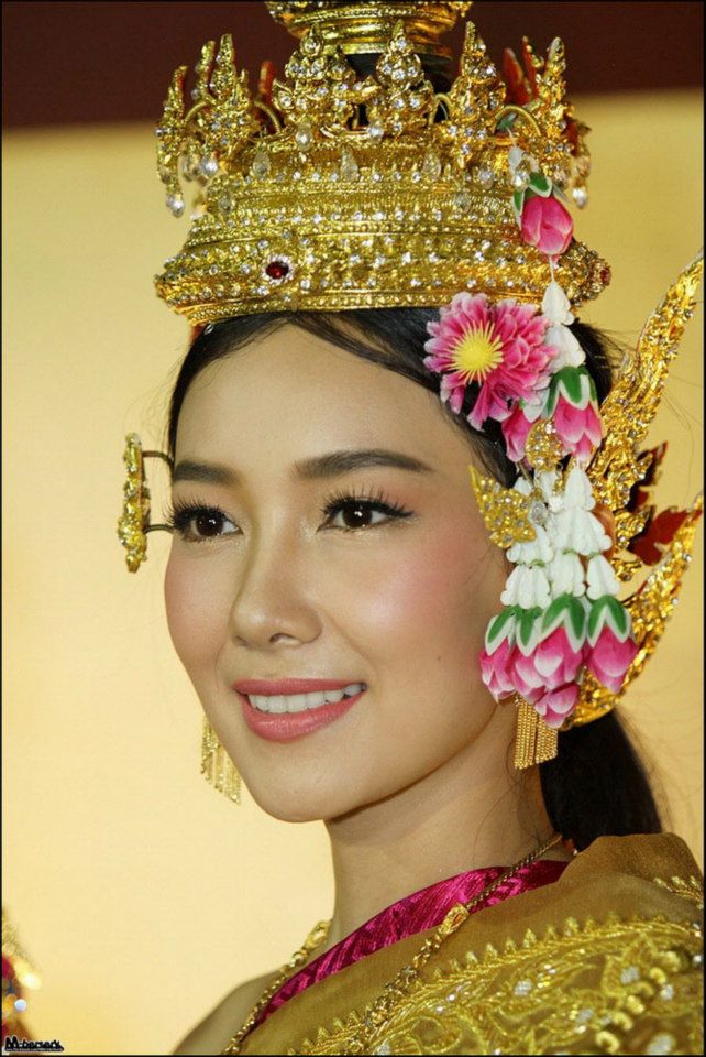 นุ่น วรนุช นางเอกผมสวยของวงการ