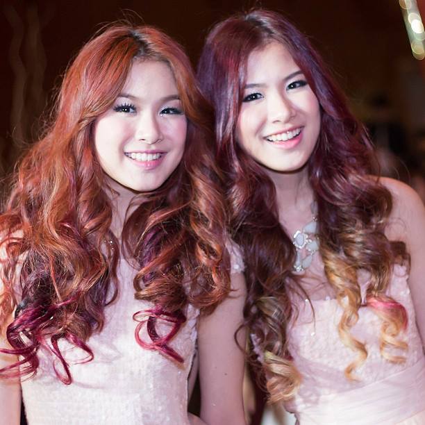 เบส บุ๊ค 2สาวฝาแฝดน่ารักๆวง Olives
