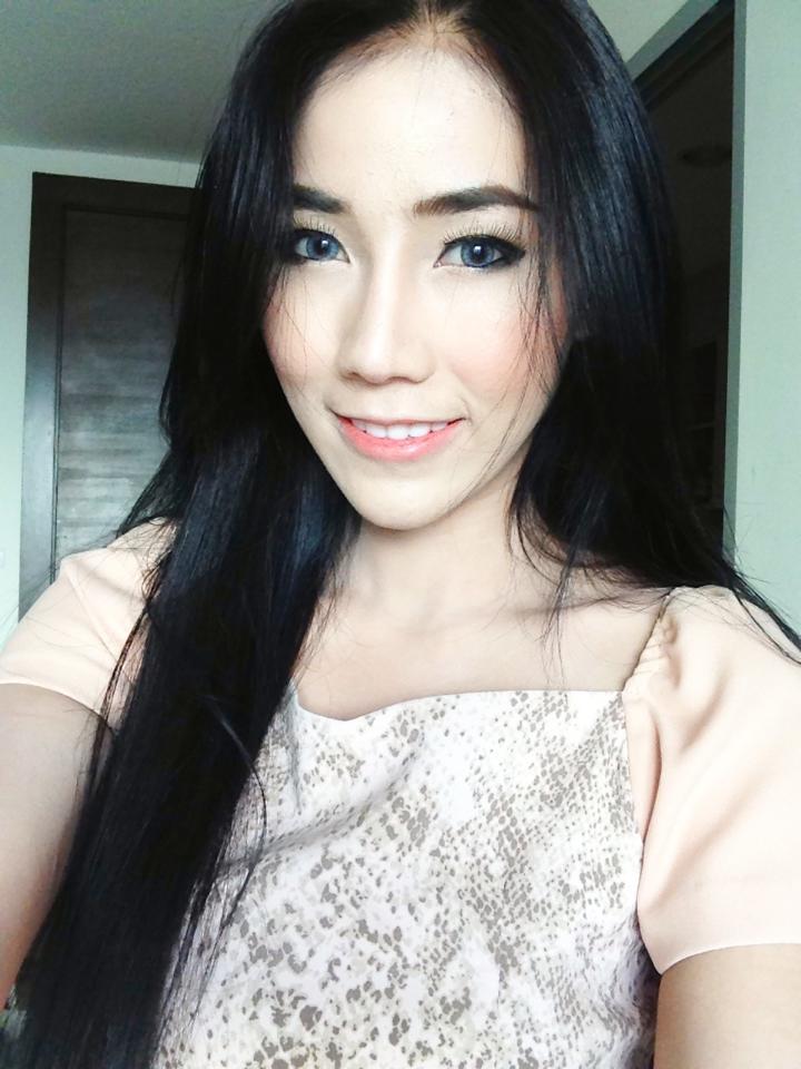 ชีสเค้ก พริตตี้ชื่อดังจาก Social Cam