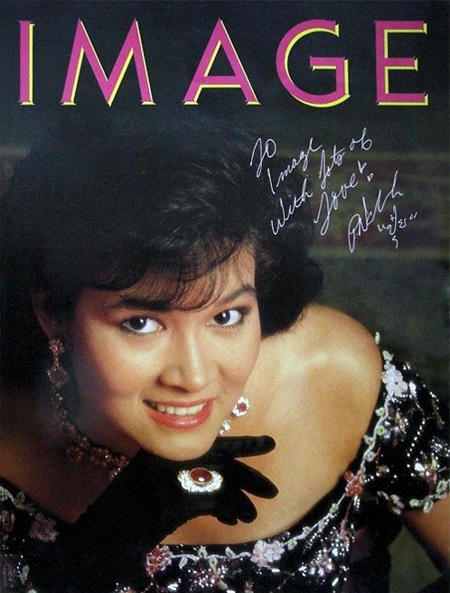 สาวไทยสวยแบบจักรวาล ต้องแบบนี้