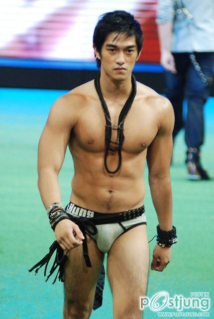 ถอดโชว์เรือนร่าง 275