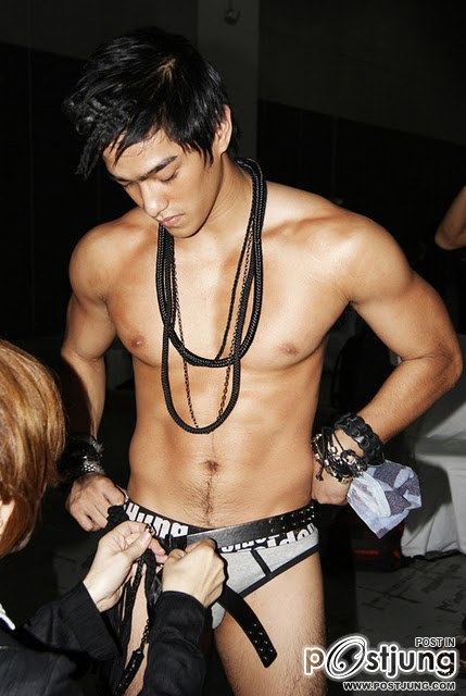 ถอดโชว์เรือนร่าง 275