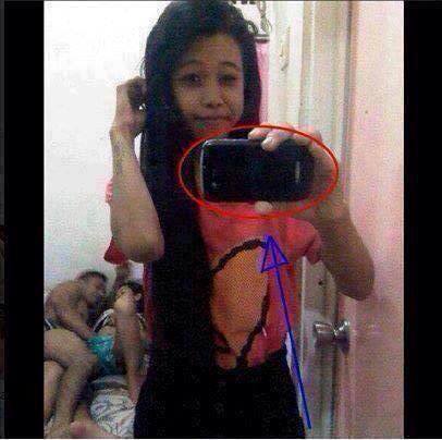 โทรศัพท์รุ่นอะไลอ่ะ?