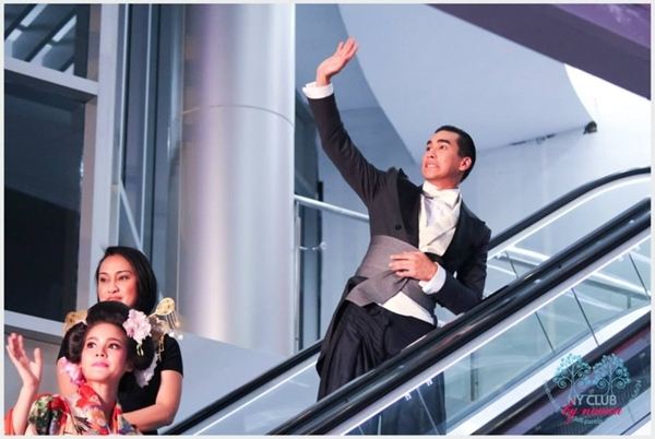 ญาญ่า-ณเดชน์ สวมมาดคู่รักญี่ปุ่น ในงานเปิดห้างแหลมทอง ระยอง