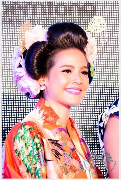 ญาญ่า-ณเดชน์ สวมมาดคู่รักญี่ปุ่น ในงานเปิดห้างแหลมทอง ระยอง