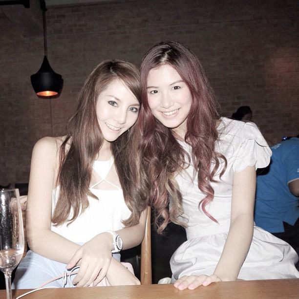 จินนี่ เขริกา สวย ไฮโซ หุ่นดี
