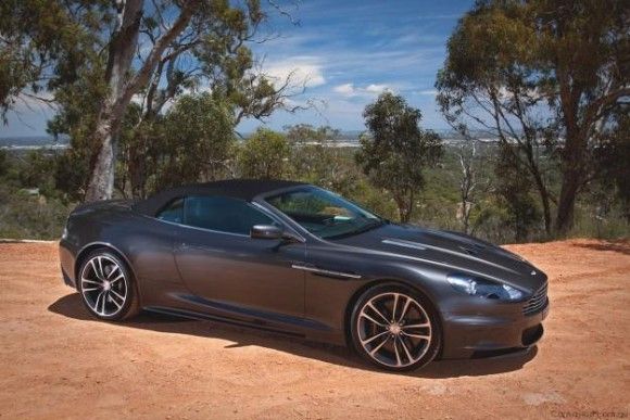 มาดูรถพี่นุ่น วรนุช ASTON MARTIN ราคา30ล้านกันเถอะพ่อแม่พี่น้องทุกคนที่รักพี่นุ่น วรนุช...
