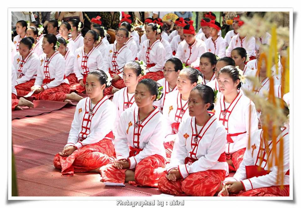 พิธีไหว้ครู &ldquo; นบไหว้สา ครูบาอาจารย์ศิลป์ &rdquo; คณะวิจิตรศิลป์ มช. 2555 [12 กรกฎาคม 2555]