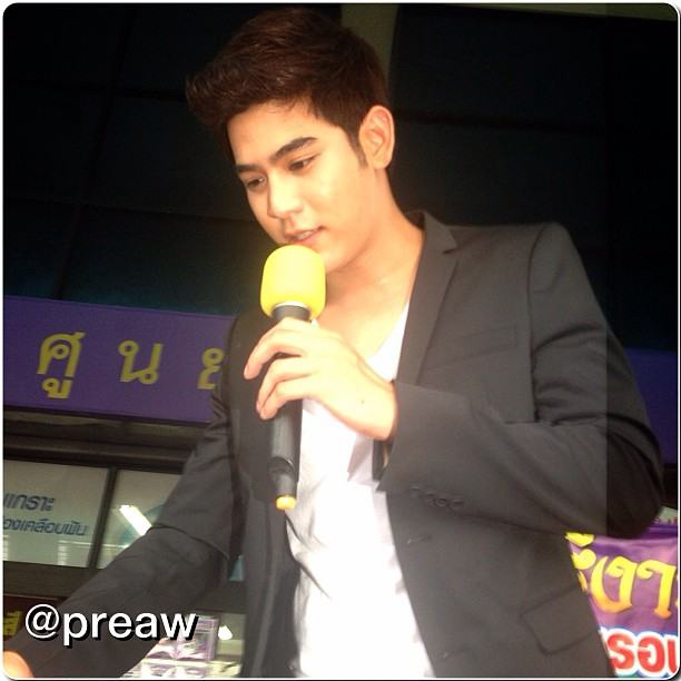 พอร์ช @ garnier men acno fight