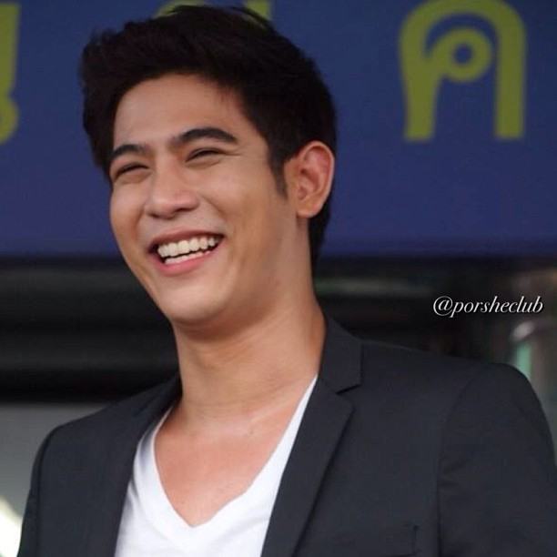 พอร์ช @ garnier men acno fight