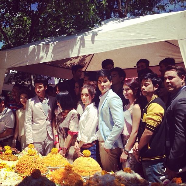 บวงสรวง ละคร 3 เรื่อง "โดมทอง , แม่ค้า และ สะใภ้หัวแดง"