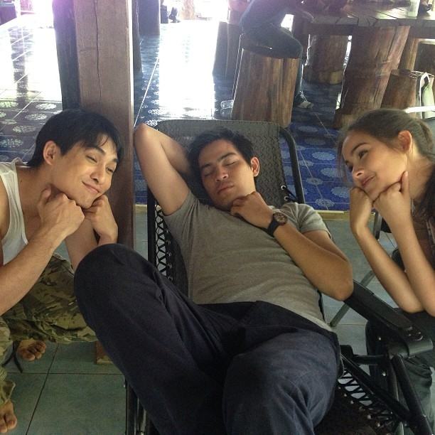 ญาญ่า อุรัสยา กับลุคสุดห้าว ในละคร ดาวเรือง