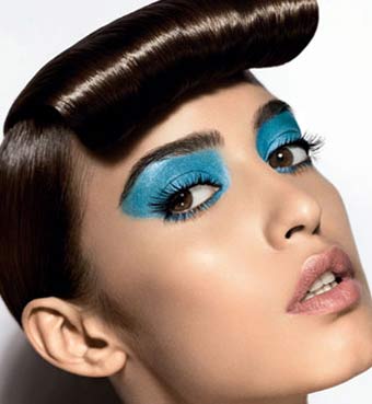 แฟชั่น สวยแซ่บสู้ฝน ซีซั่นนี้ ต้องแต่งตา สีนีออน!