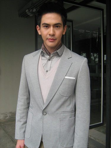 หนุ่มอำนาจเจริญ