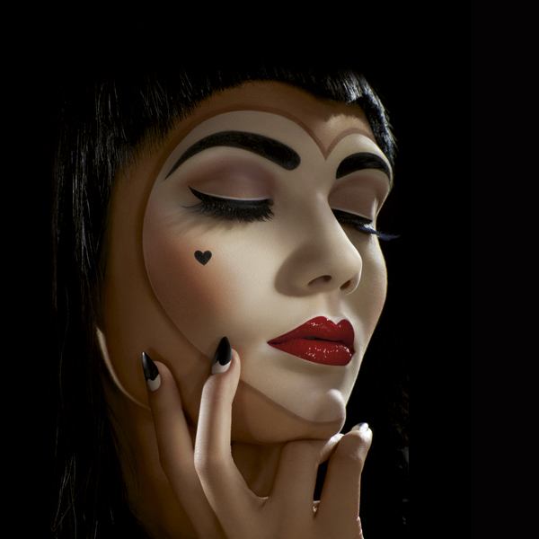 แปลก ทึ่ง ตะลึง เสียว ไปกับ Illamasqua - เมคอัพขั้นเทพจากเกาะอังกฤษ