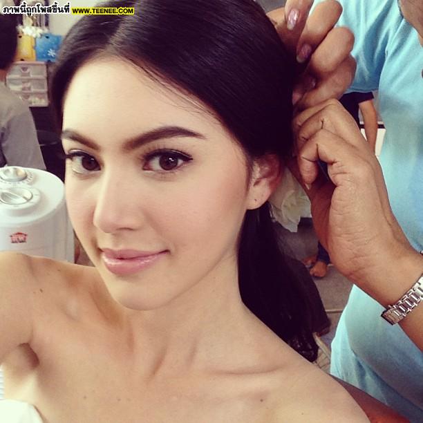 ชอบ ใหม่ ชอบ ญาญ่า
