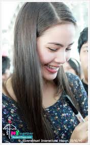 ชอบ ใหม่ ชอบ ญาญ่า