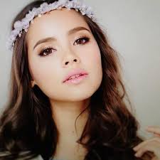 ชอบ ใหม่ ชอบ ญาญ่า