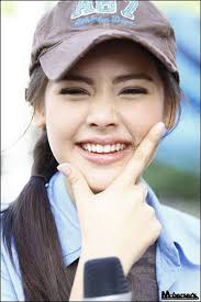 ชอบ ใหม่ ชอบ ญาญ่า