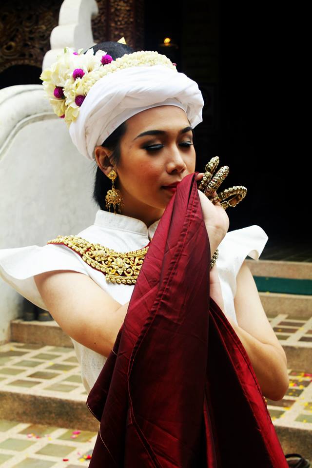 พิธีไหว้ครูบริษัทม่านแก้ว โปรดักชั่นสิปาน คอลเลคชั่น