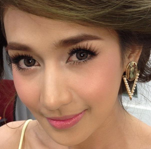 เนย โชติกา นางร้ายหน้าสวยหุ่นเป๊ะ