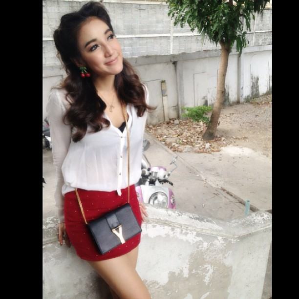 แฟชั่น สบาย ๆ สไตล์ ดาราสาวทรงโต