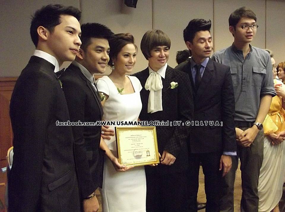 “ขวัญ อุษามณี - ไมค์ พิรัชต์ คว้าบุคคลตัวอย่างรางวัล “ระฆังทอง”