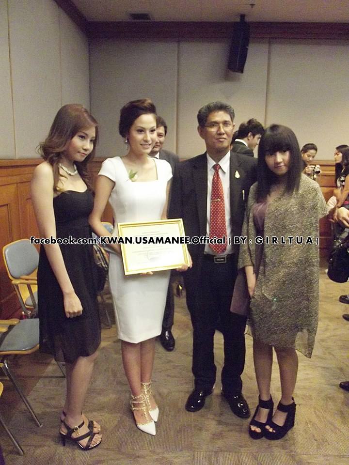 “ขวัญ อุษามณี - ไมค์ พิรัชต์ คว้าบุคคลตัวอย่างรางวัล “ระฆังทอง”