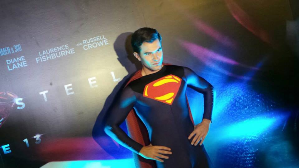 กัน The Star ในงานเปิดตัวหนัง Superman