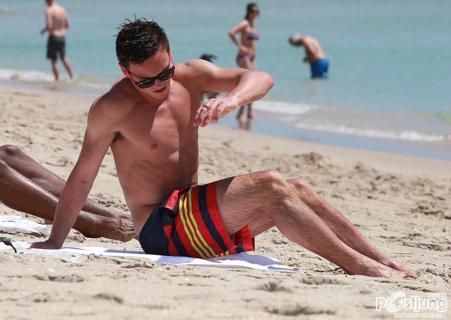 วันพักผ่อนของนักกระโดดน้ำทีมชาติอังกฤษ Tom Daley