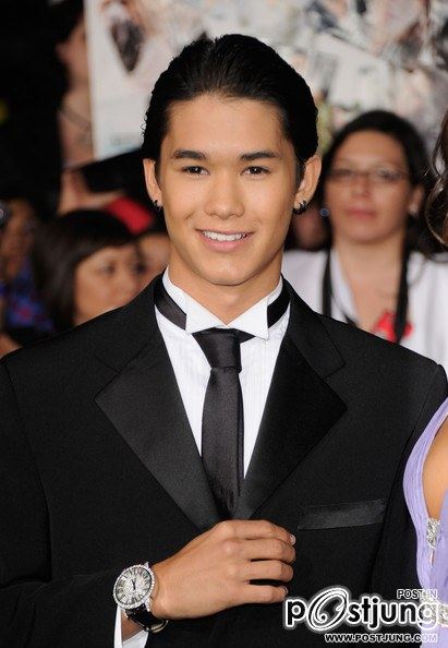 Boo Boo Stewart หมาป่าน้อย จาก ทไวไลท์