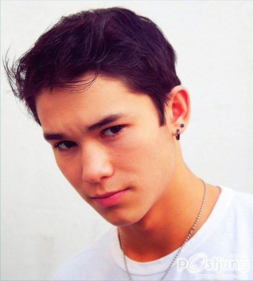 Boo Boo Stewart หมาป่าน้อย จาก ทไวไลท์