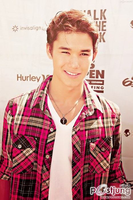 Boo Boo Stewart หมาป่าน้อย จาก ทไวไลท์