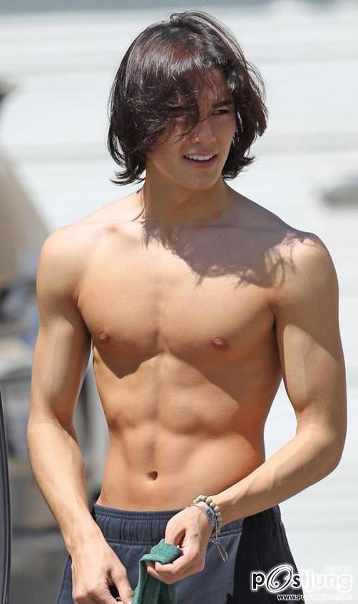 Boo Boo Stewart หมาป่าน้อย จาก ทไวไลท์