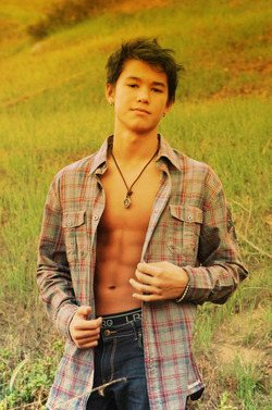 Boo Boo Stewart หมาป่าน้อย จาก ทไวไลท์