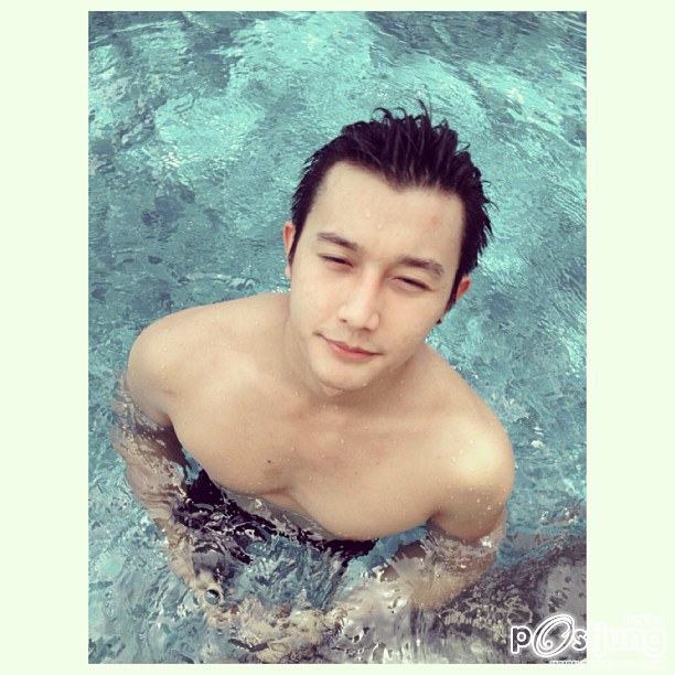 หนุ่มตี๋หล่อหุ่นดี หวานใจคนใหม่? ของ นุ๊ก สุทธิดา